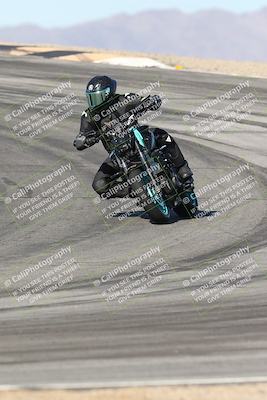 media/Dec-01-2025-Moto Forza (Mon) [[2daa91e15f]]/2-Intermediate Group/Session 2 (Turns 9 and 10)/